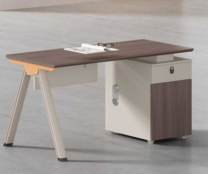 Plats Sparare Home office Desk